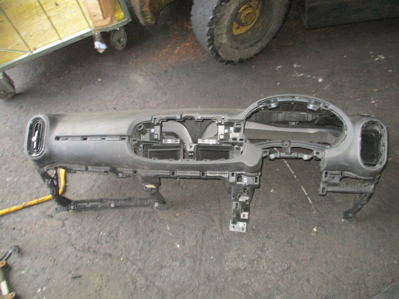KIA PICANTO MK3 2023 DASH DASHBOARD WITH PASSENGER AIRBAG 84530G6000