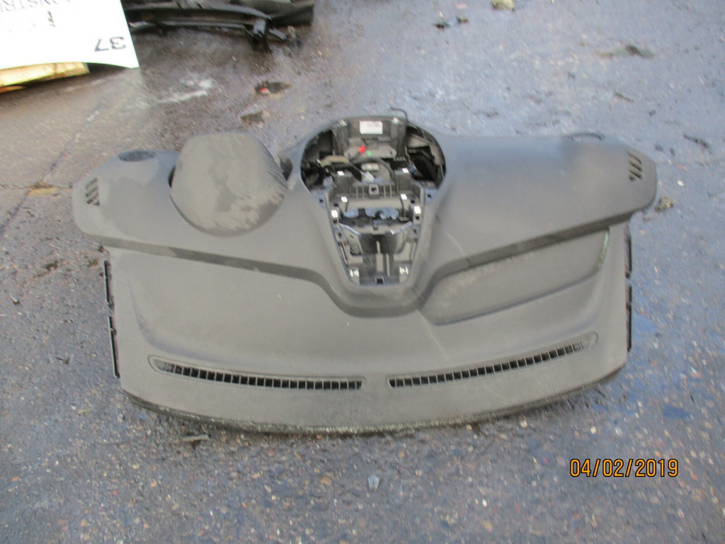 FORD TRANSIT COURIER 2014 DASHBOARD