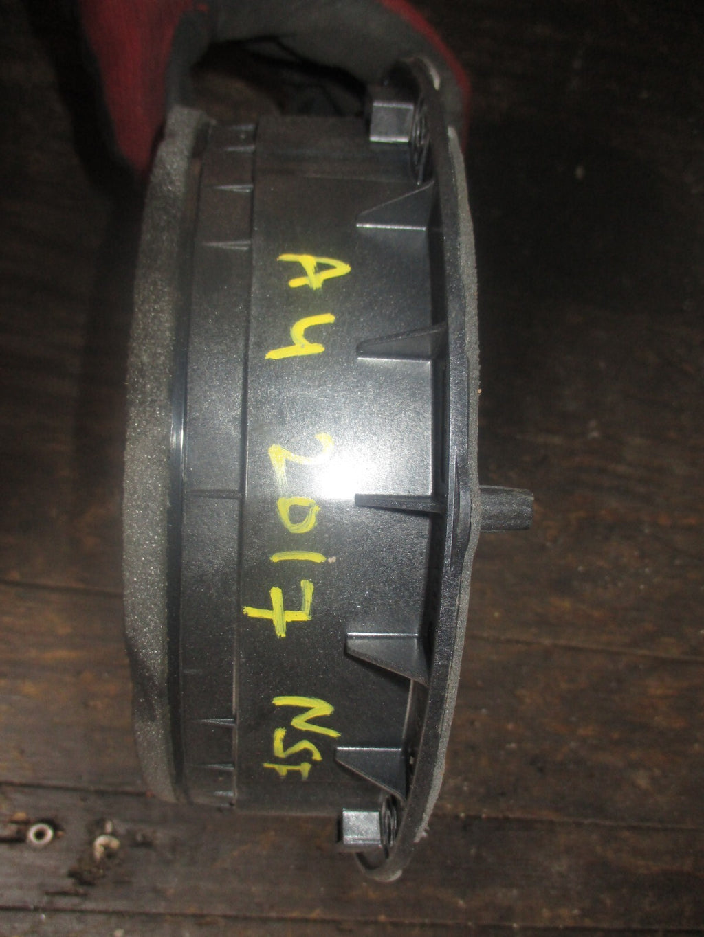AUDI A4 MK5 B9 8W NEARSIDE FRONT LOUDSPEAKER