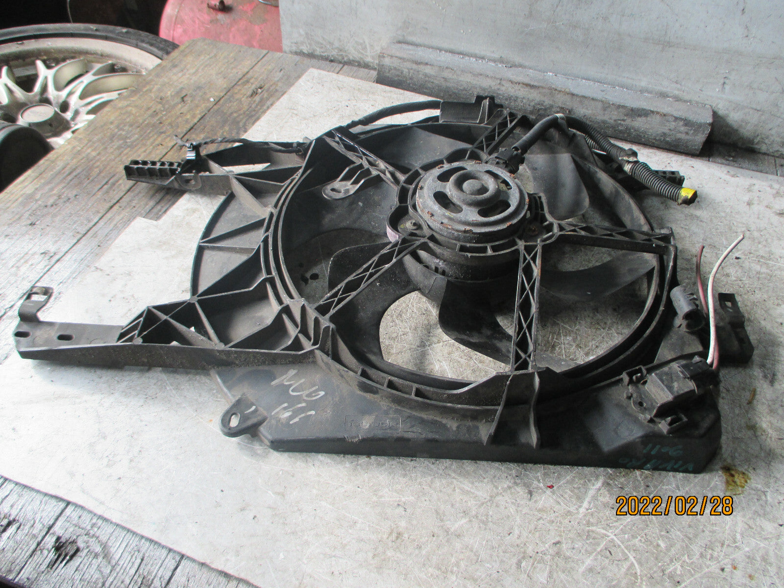 VAUXHALL VIVARO 2011 RADIATOR COOLING FAN 8200817125