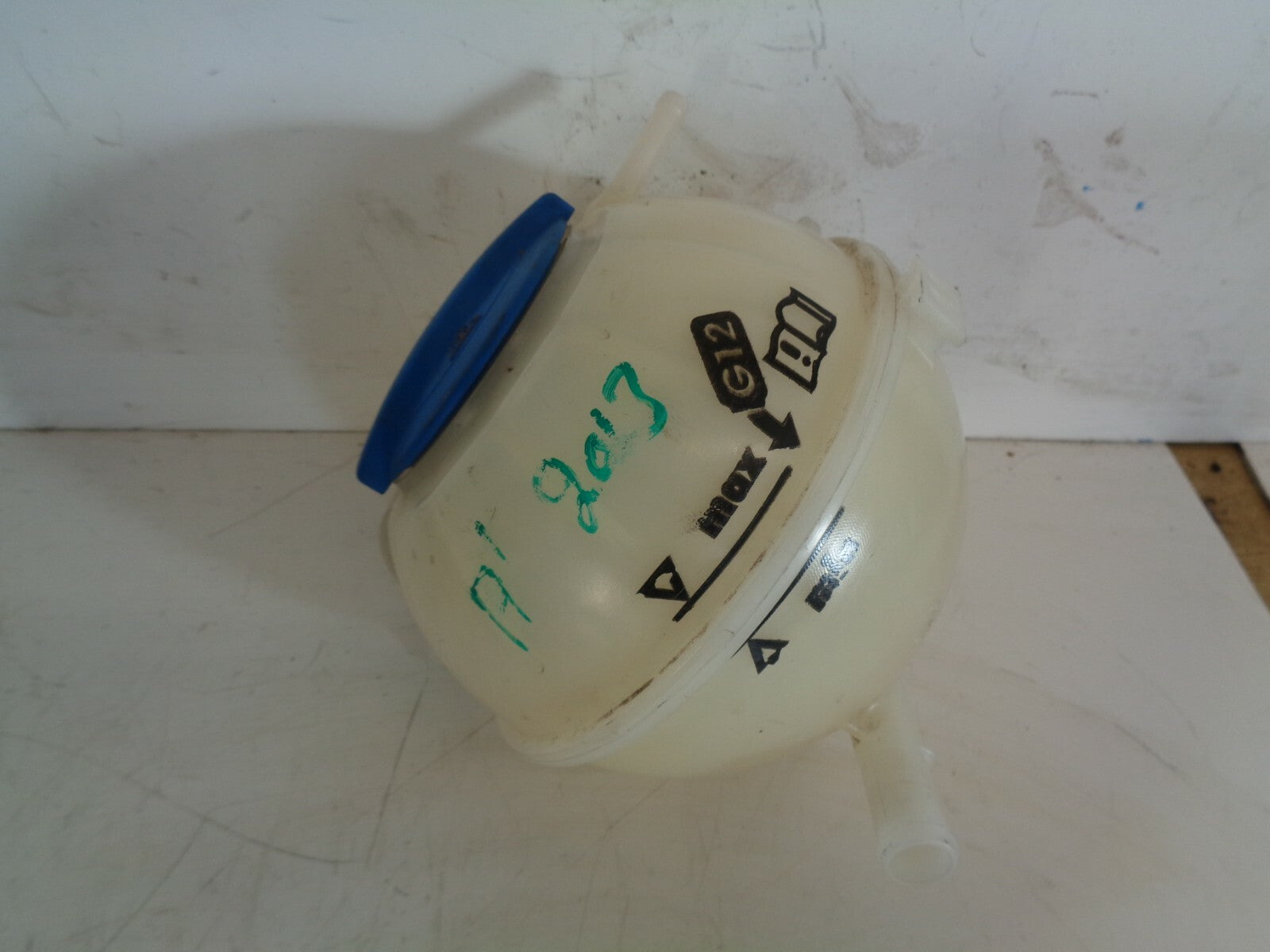 AUDI A1 2013 8X WATER EXPANSION RESERVOIR BOTTLE TANK 6Q0121407B