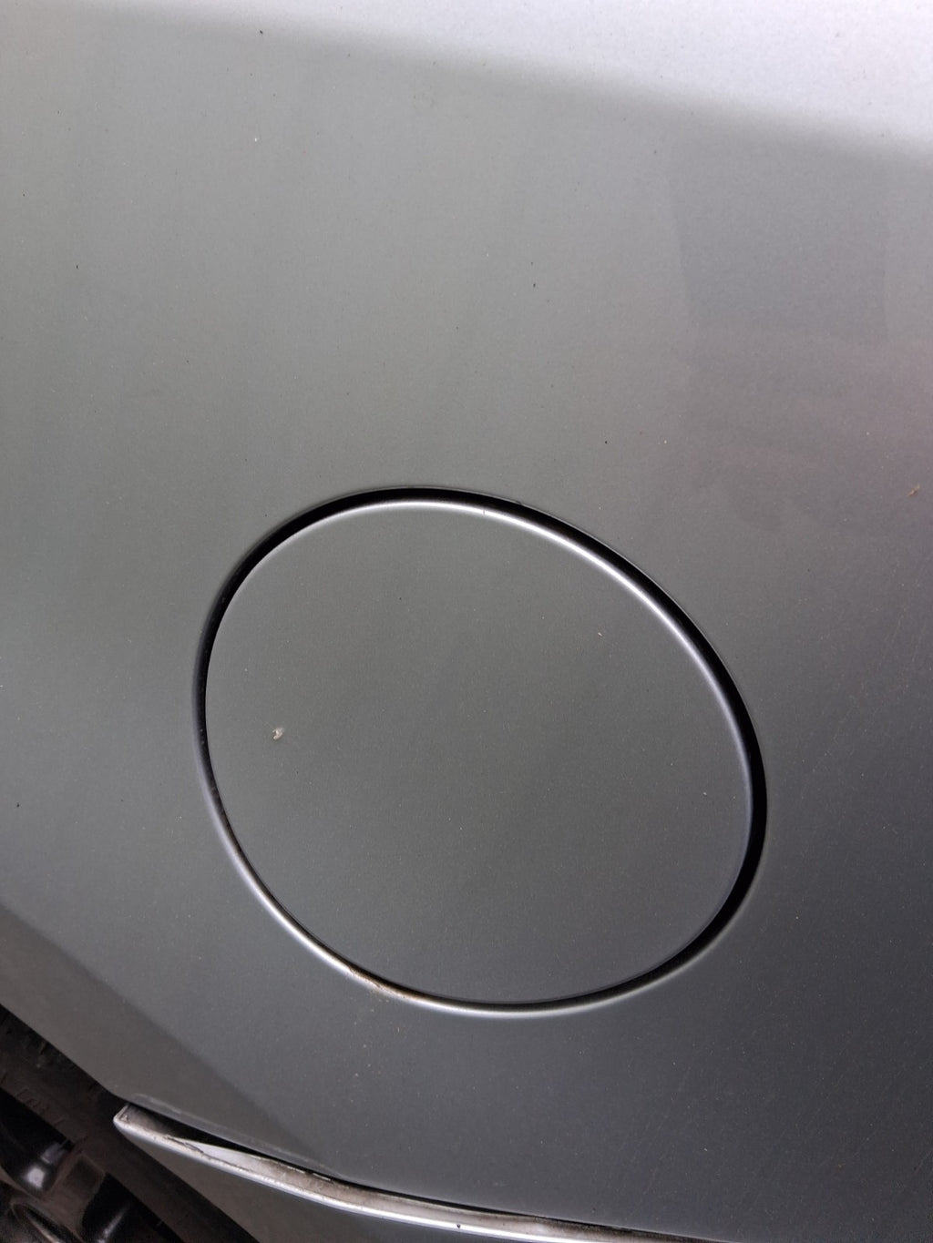 2018 TOYOTA PRIUS V PLUS XW40 FUEL FLAP LID COVER SILVER