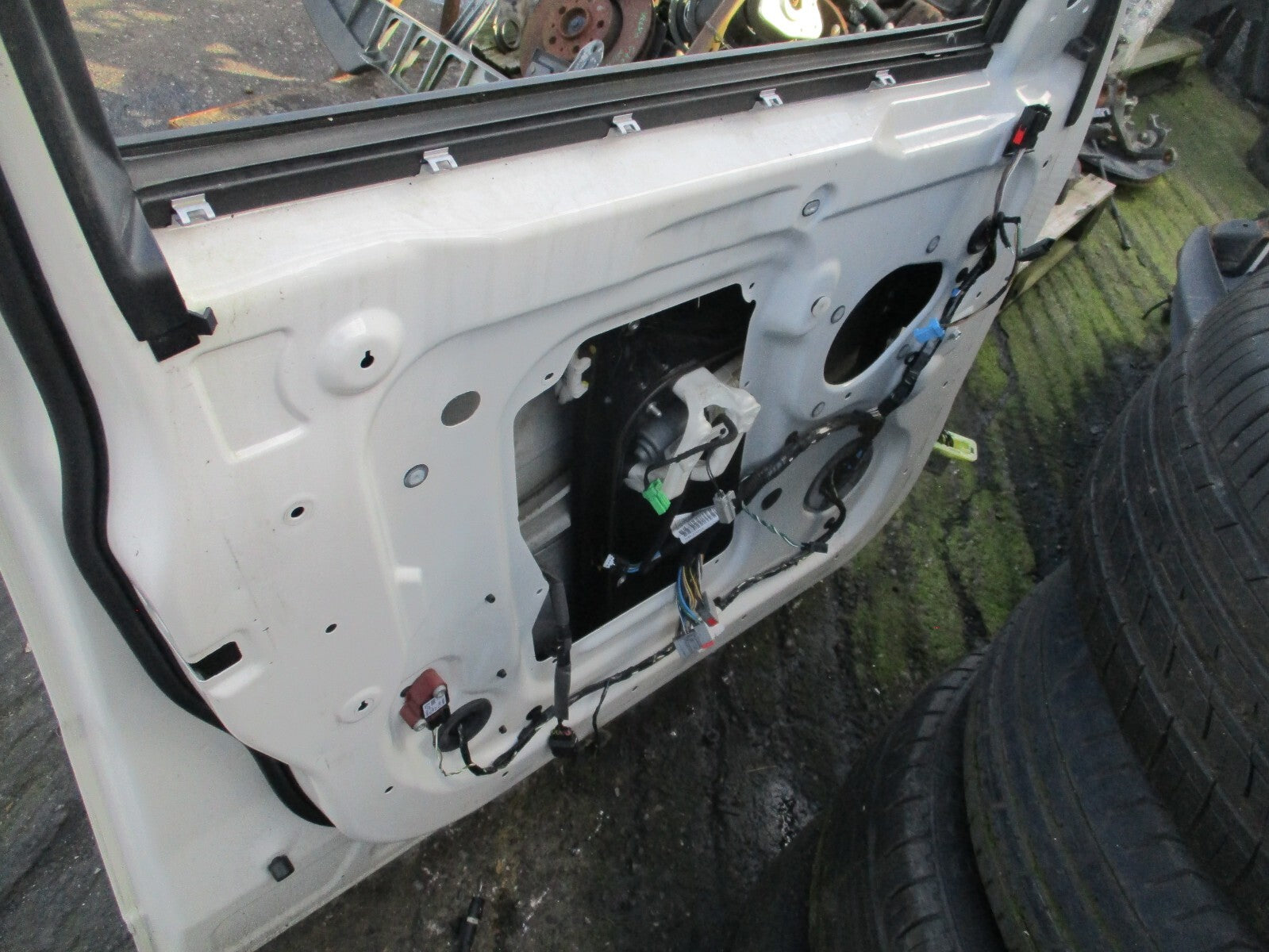 2009 RANGE ROVER SPORT l320 NSF PASSENGER SIDE FRONT BARE DOOR WHITE LRC 909
