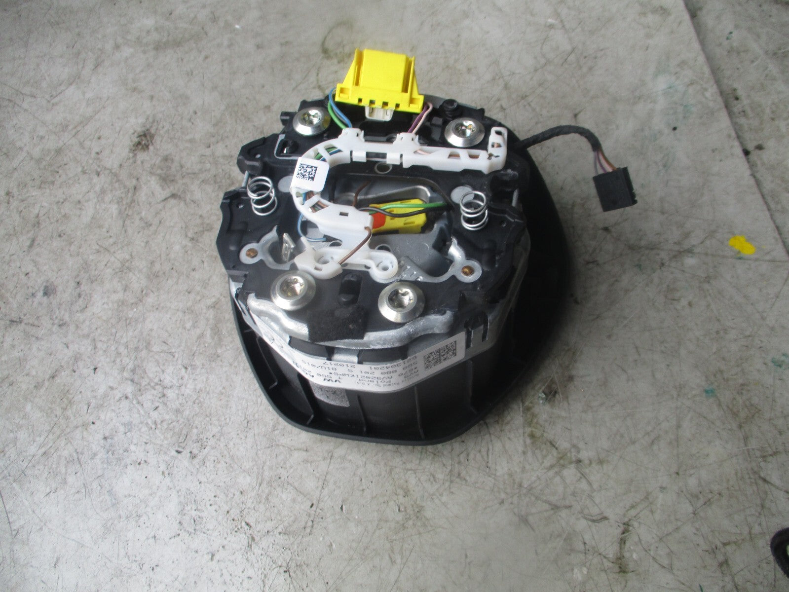 2017 VW VOLKSWAGEN GOLF STEERING WHEEL AIRBAG AIR BAG UNIT 621304201