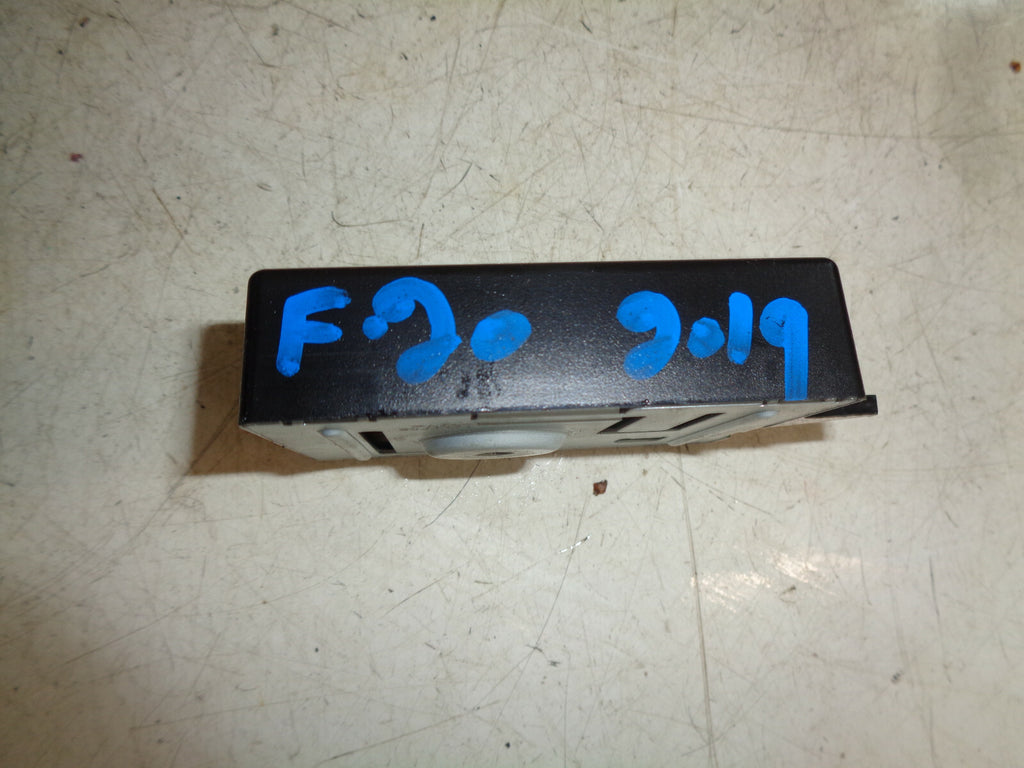 BMW 1 SERIES F20 2019 BACK UP AERIAL ANTENNA CONTROL BOOST MODULE 9325735