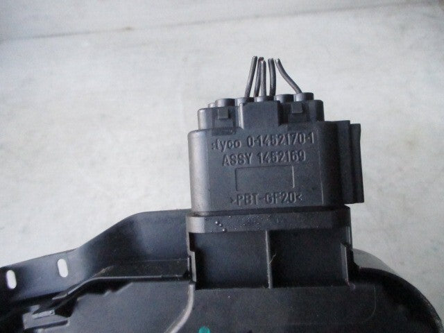 2008 FORD S MAX NSR PASSENGER SIDE REAR DOOR LOCK MECHANISM 8M2A-R21813-CA