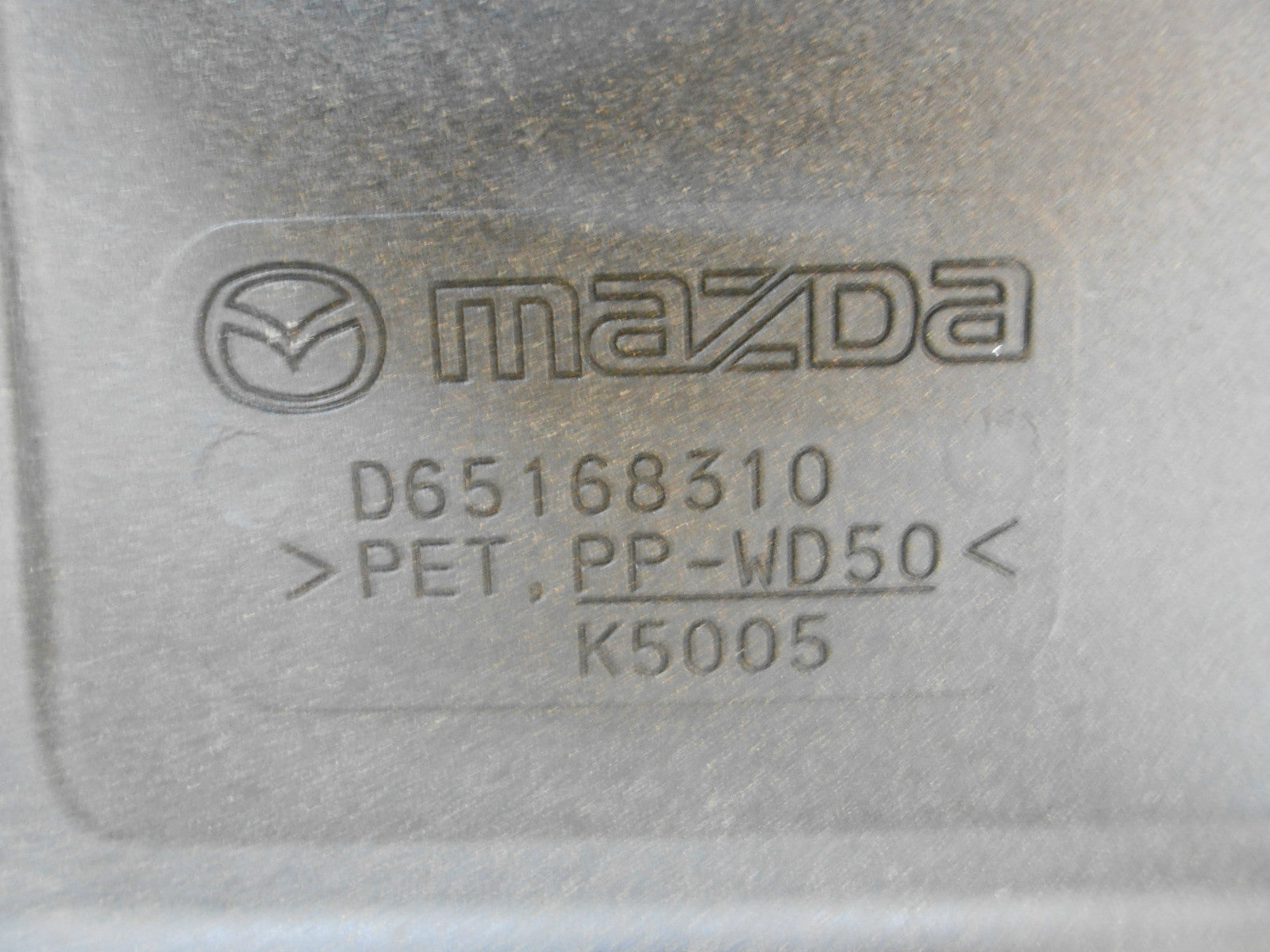 MAZDA 2 MK2 DE 2011 5 DOOR REAR STORAGE PARCEL SHELF LOAD COVER D65168310