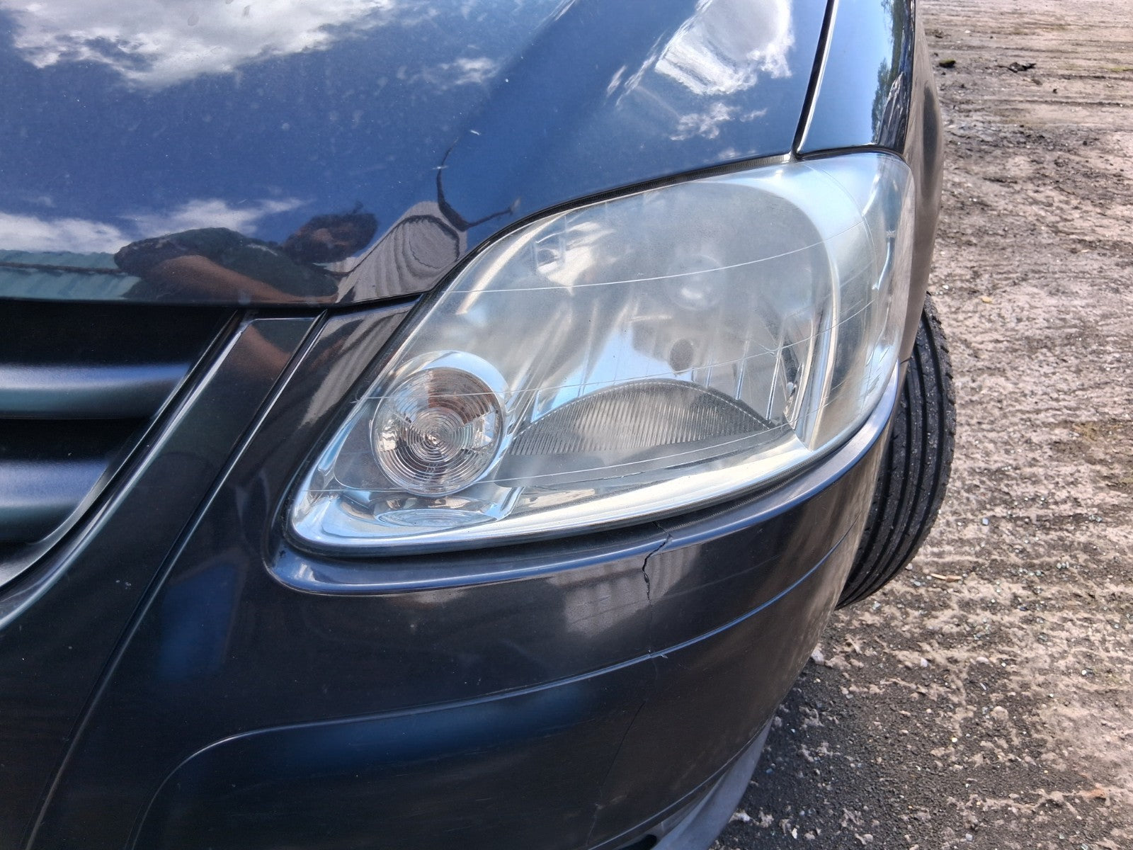 2011 VW VOLKSWAGEN FOX 3 DOOR NSF PASSENGER SIDE FRONT LEFT HEADLIGHT