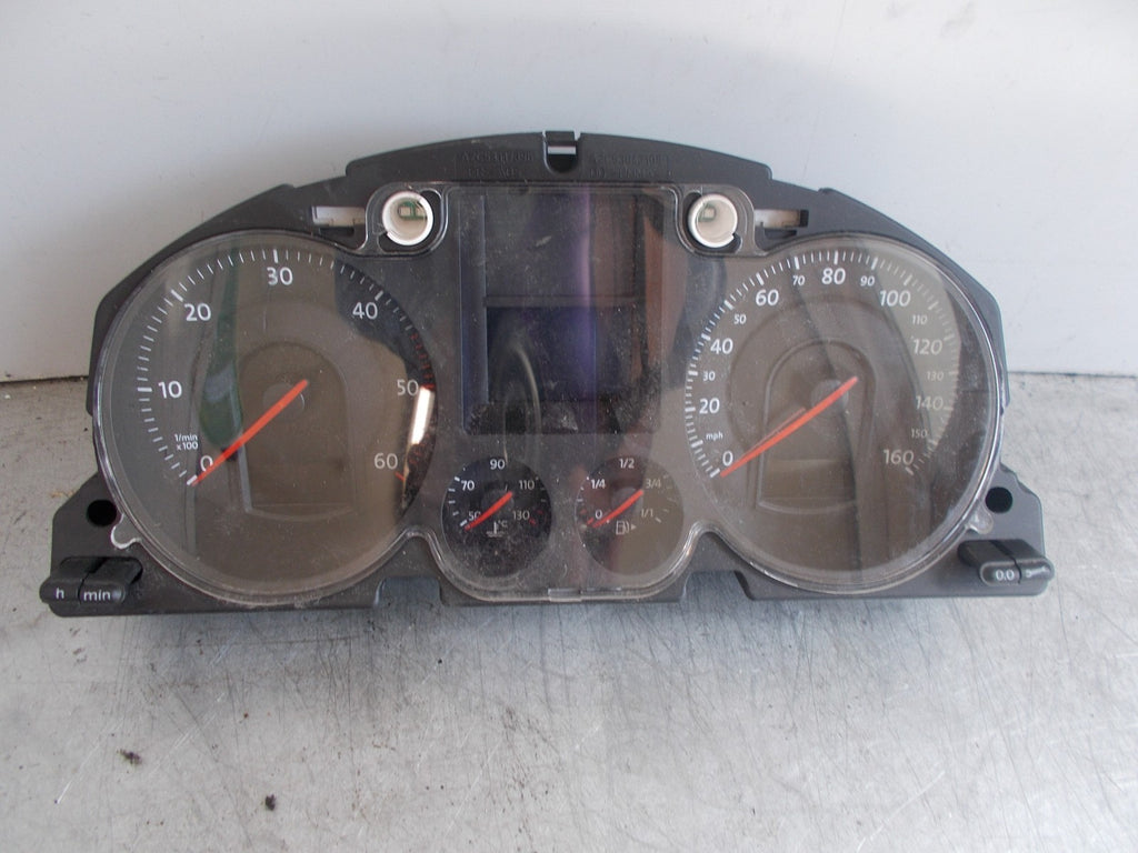 VOLKSWAGEN PASSAT B6 SPEEDOMETER CLOCKS INSTRUMENT CLUSTER A2C53117396