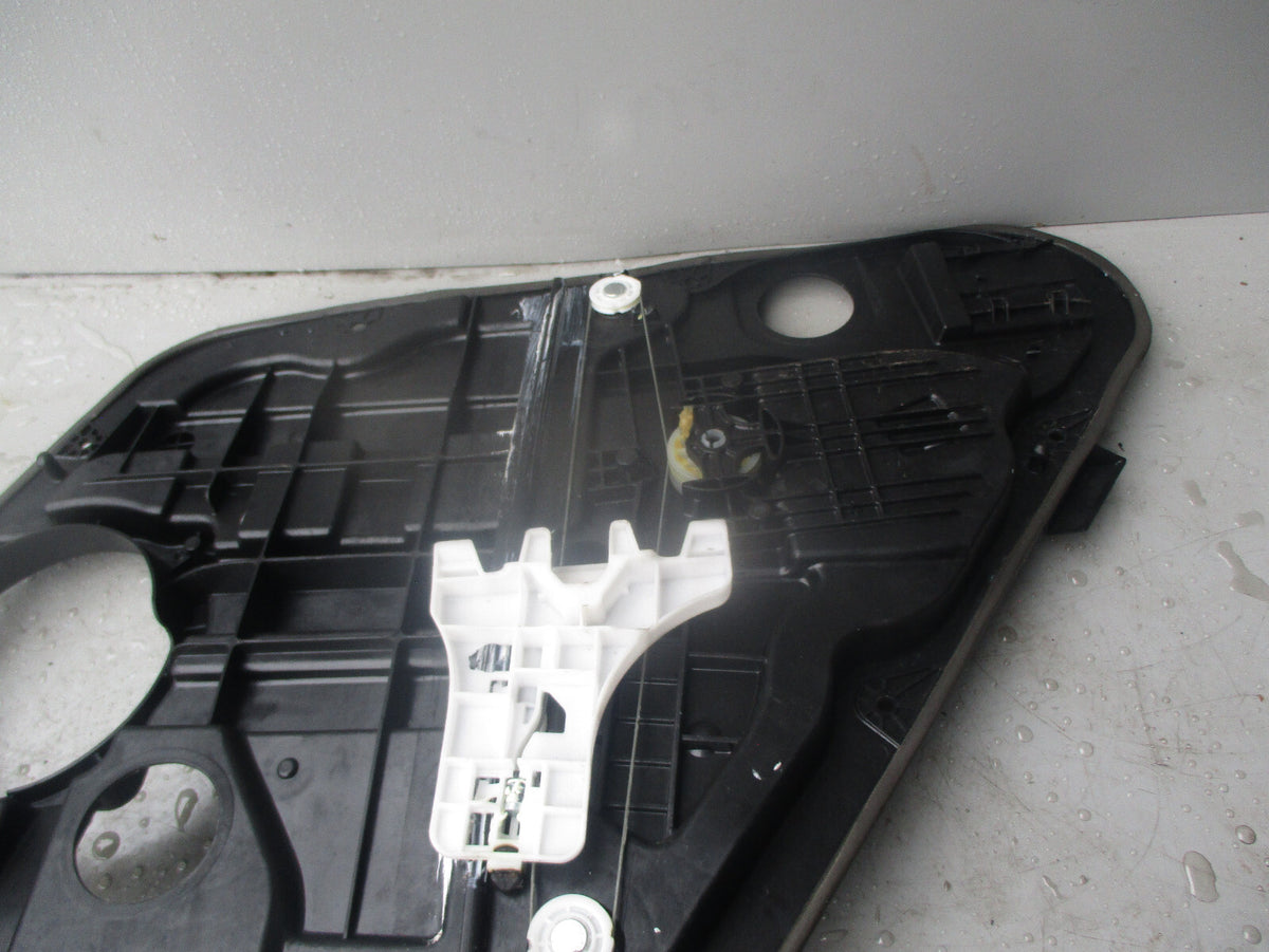 HYUNDAI I40 2015 NSR PASSENGER SIDE REAR WINDOW REGULATOR & MOTOR 834503Z010