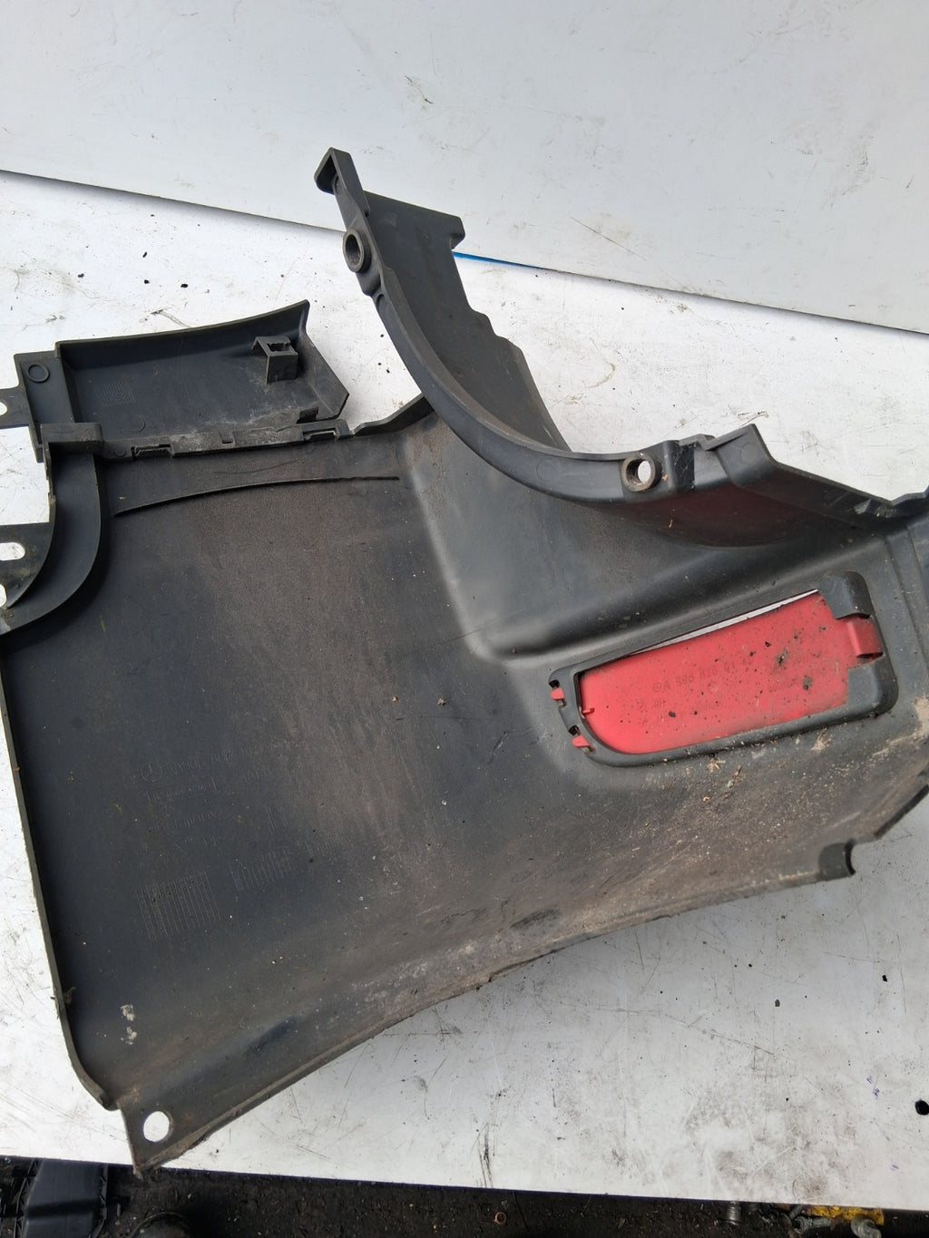 2020 MERCEDES BENZ SPRINTER OSR OFF RIGHT DRIVER SIDE REAR BUMPER A9068804671