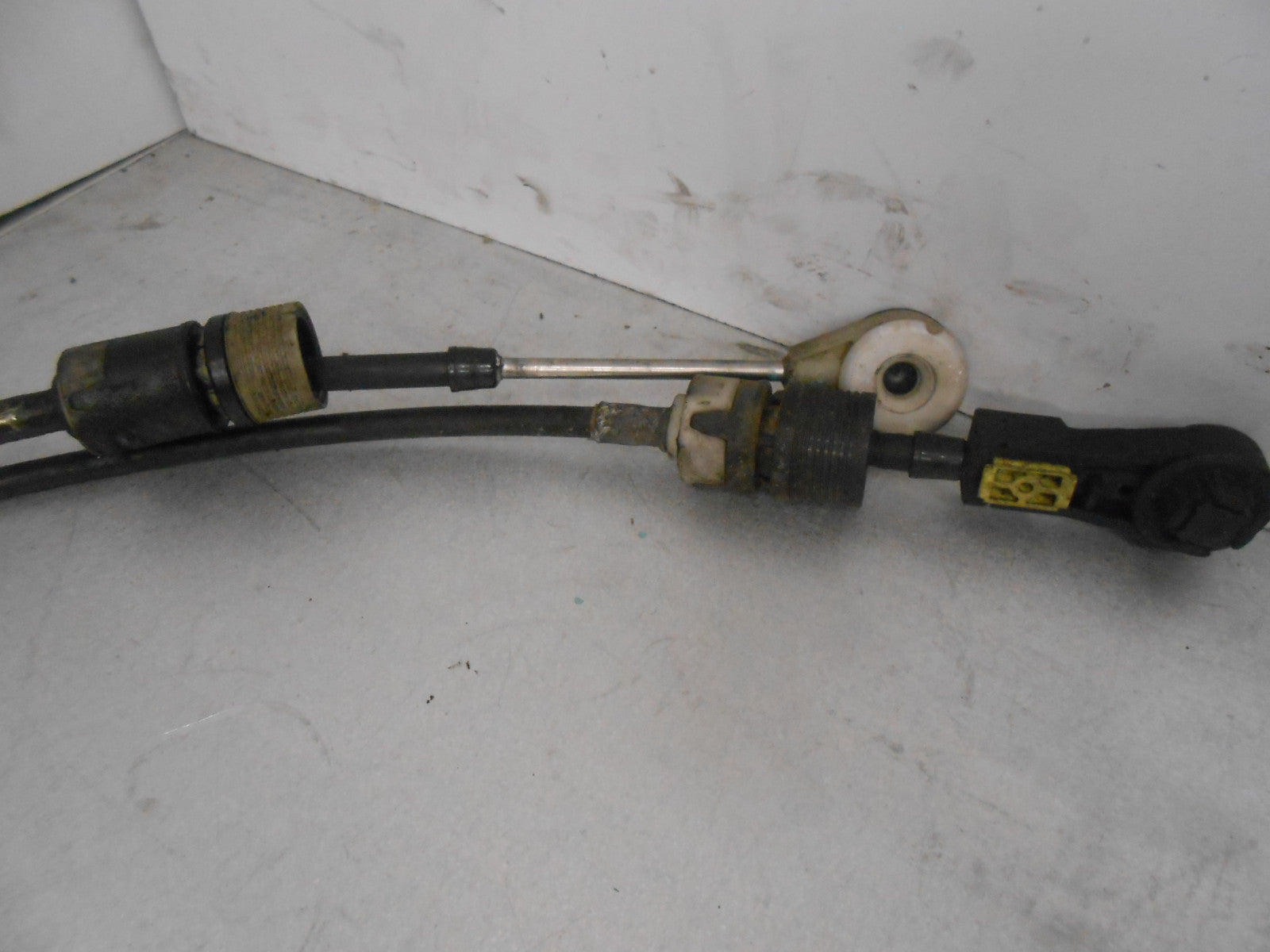 FORD FIESTA MK8 2011 DIESEL 5 SPEED MANUAL GEAR SELECTOR CABLES C1BR7E395BB