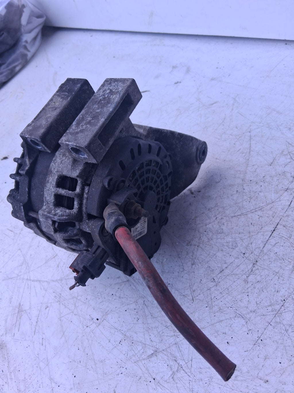 VAUXHALL ZAFIRA ALTERNATOR F000BL1973