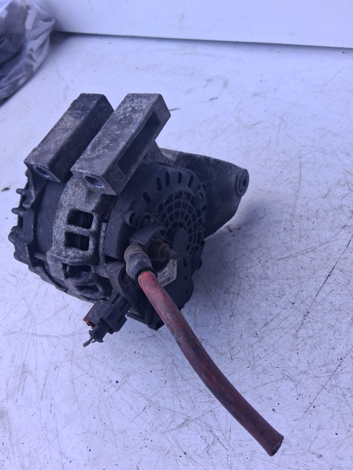 VAUXHALL ZAFIRA ALTERNATOR F000BL1973