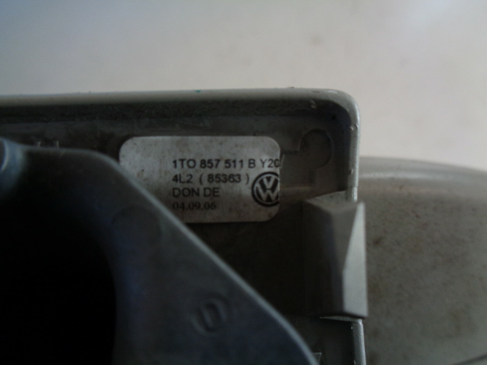 VW VOLKSWAGEN TOURAN 2006 INTERIOR REAR VIEW MIRROR 1T0857511B