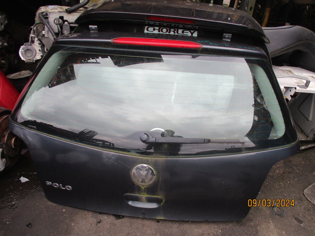 VW VOLKSWAGEN POLO MK4 2007 3 DOOR REAR COMPLETE TAILGATE BOOTLID GREY