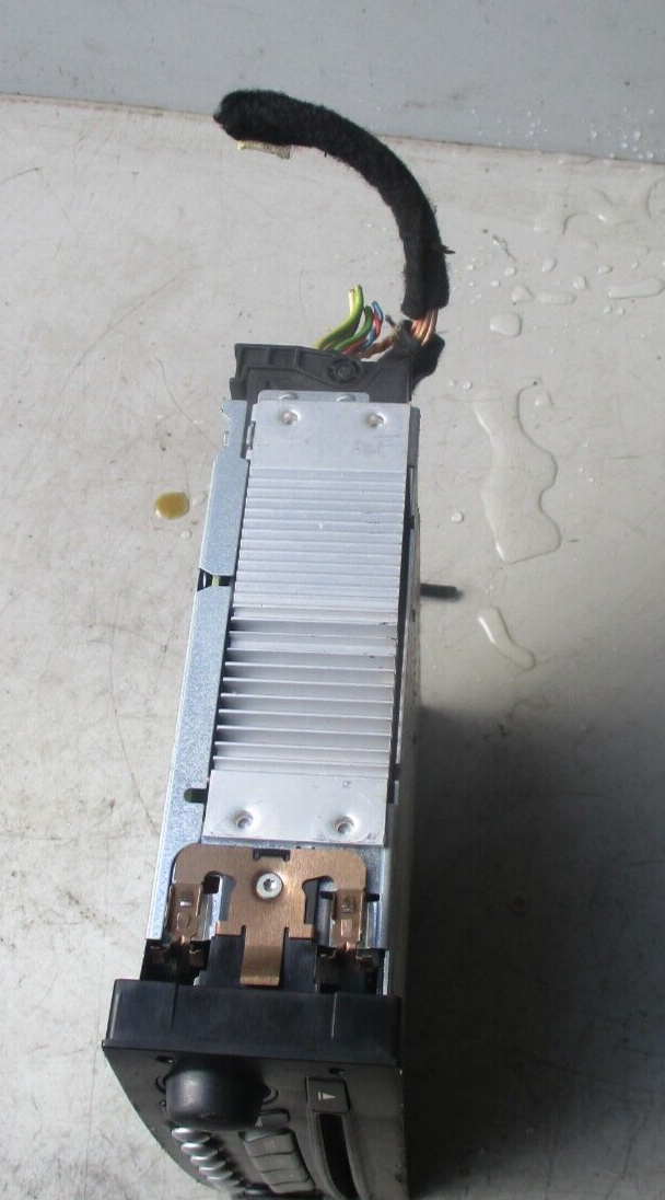 2009 PEUGEOT 207 RADIO CD PLAYER STEREO HEAD UNIT 0307090