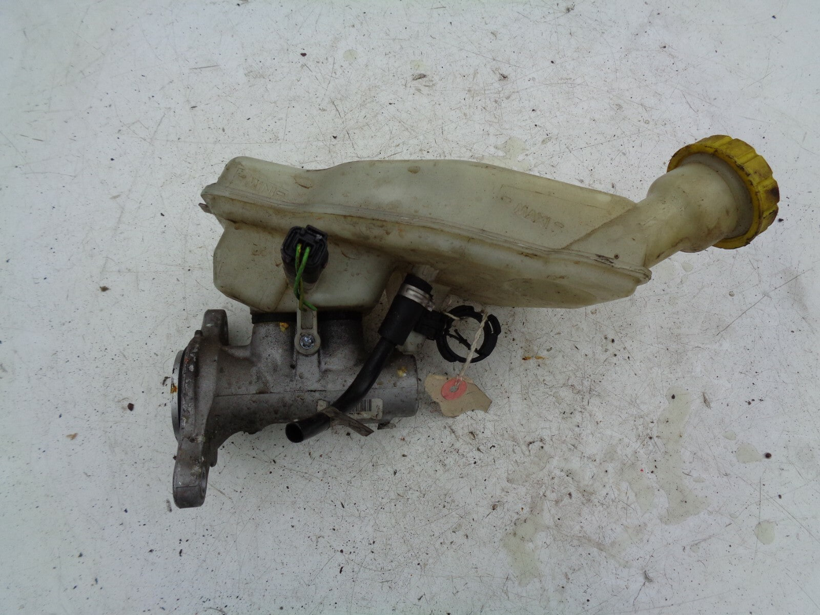 CITROEN C3 1.4 8V 2003 BRAKE MASTER CYLINDER FLUID RESERVOIR 32067093L