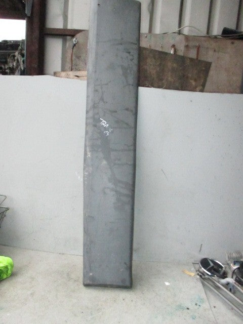 VAUXHAL VIVARO TRAFIC 2014 LEFT SLIDING DOOR MOULDING 8200036081