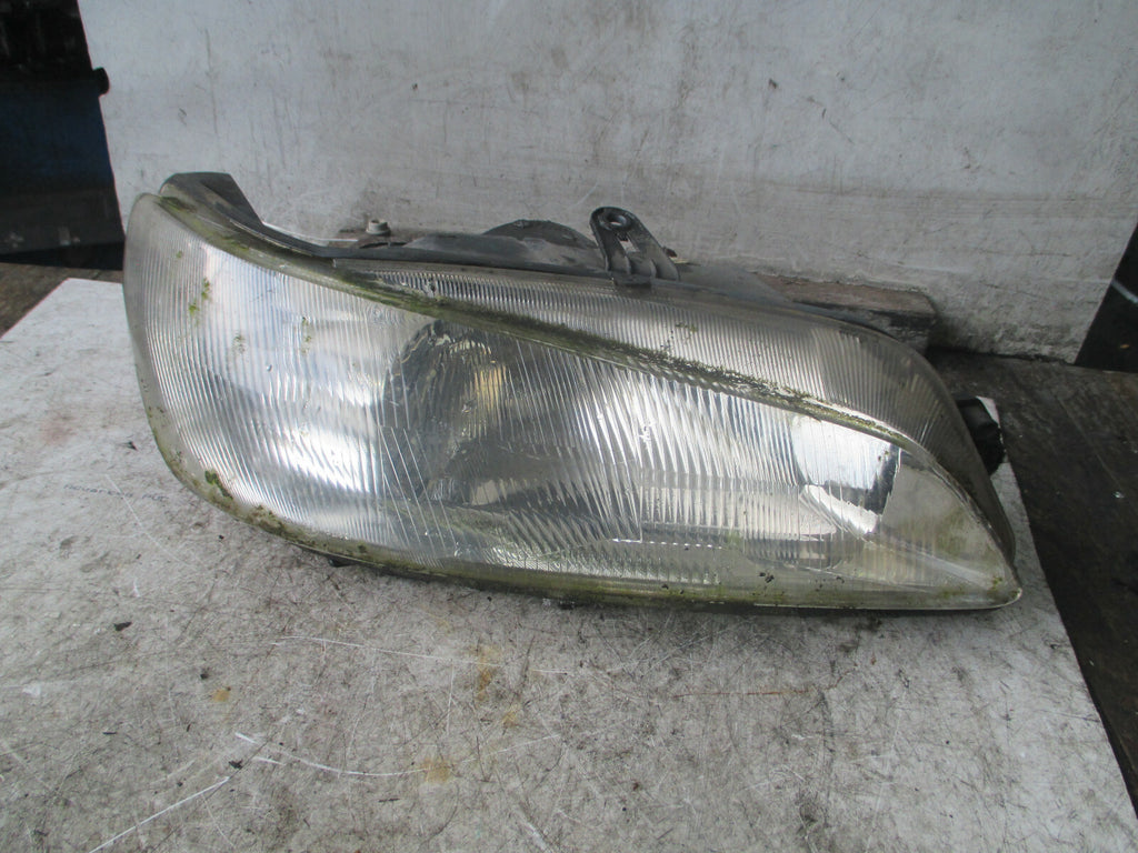 PEUGEOT 306 2003 OSF DRIVER SIDE FRONT HEADLIGHT HEADLAMP 9625305380