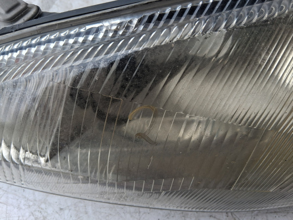 2001 PEUGEOT 206 NSF PASSENGER SIDE FRONT HEADLIGHT HEADLAMP
