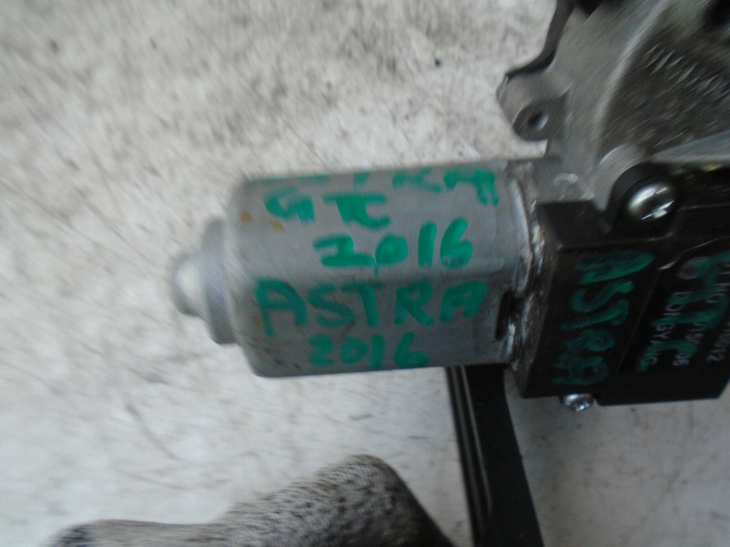 VAUXHALL ASTRA GTC 2016 REAR WIPER MOTOR 13395013