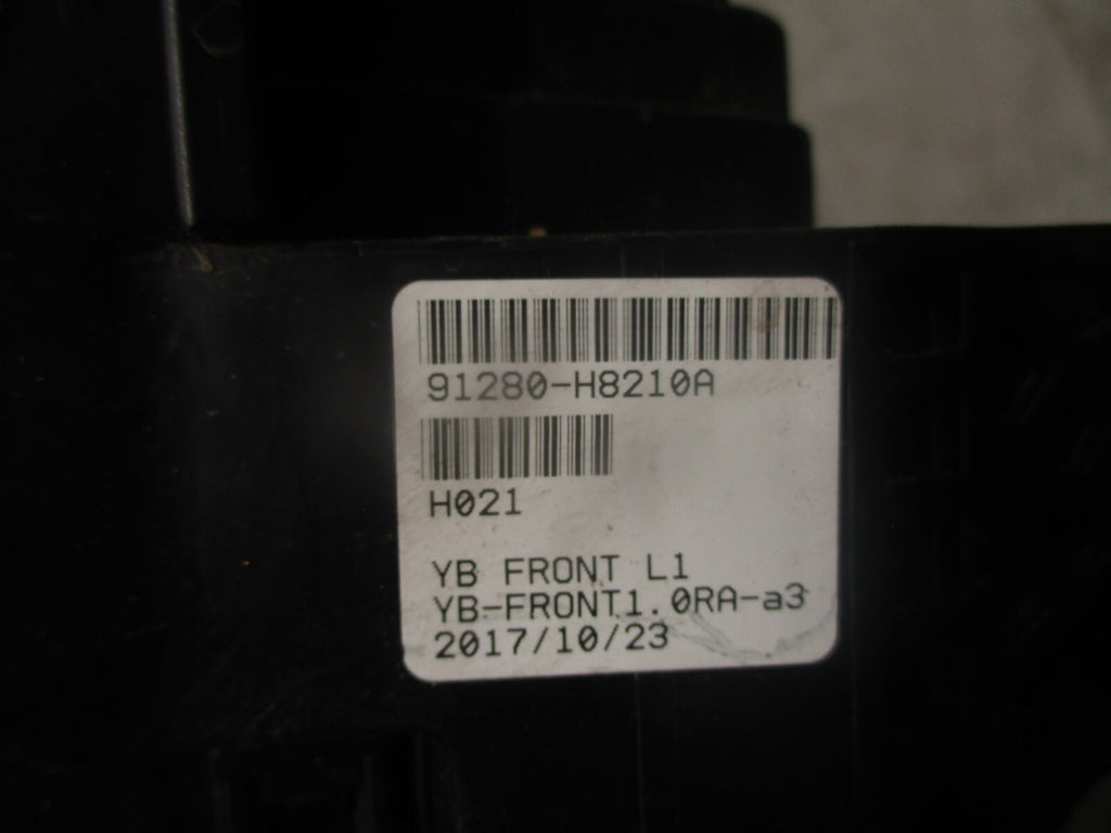 2018 KIA STONIC 1.0 PETROL BONNET UNDER FUSE RELAY BOX 91280H8210A