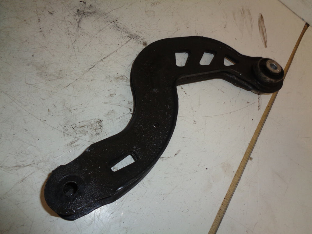 MERCEDES 2018 A CLASS W176 OSR DRIVER SIDE REAR CONTROL ARM A2463501006