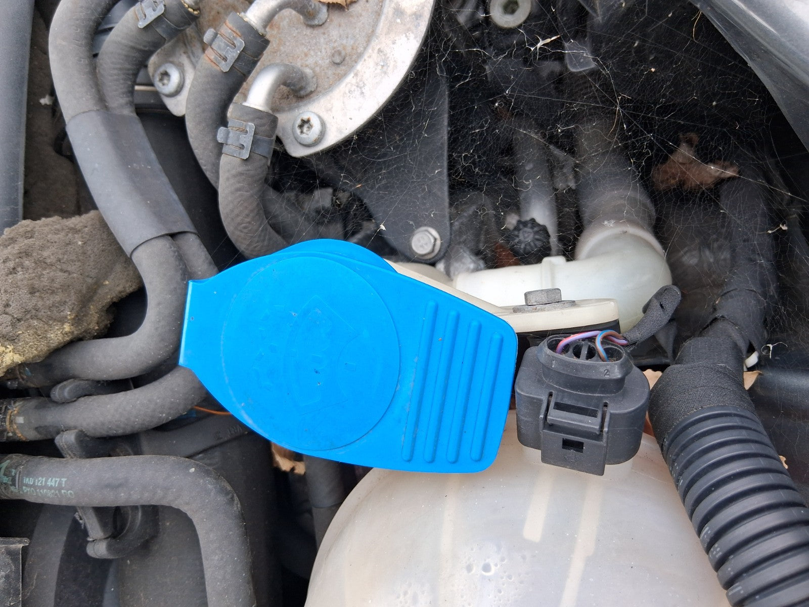 2007 VW VOLKSWAGEN GOLF MK5 1.9 DIESEL WINDSCREEN WASHER BOTTLE TANK RESERVOIR