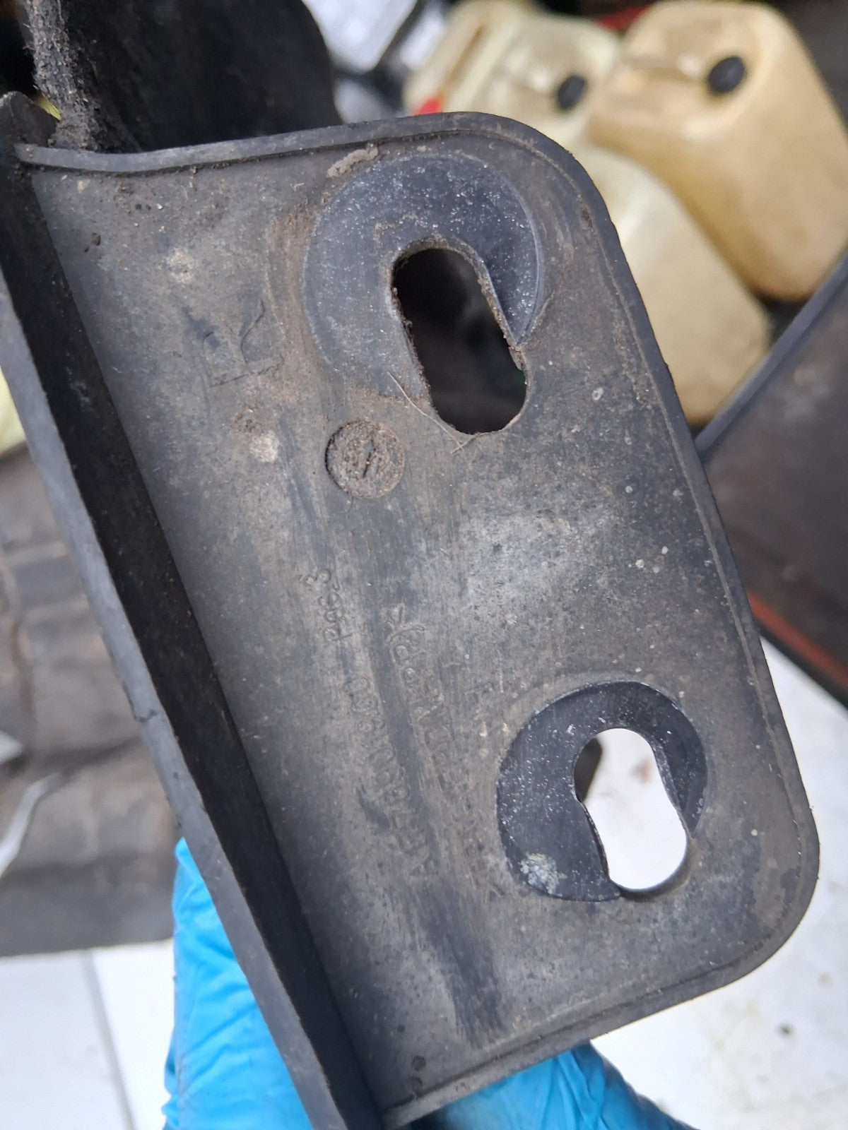 2020 MERCEDES A CLASS W177 OSR DRIVER SIDE REAR RIGHT SPLASH GUARD WHEEL ARCH