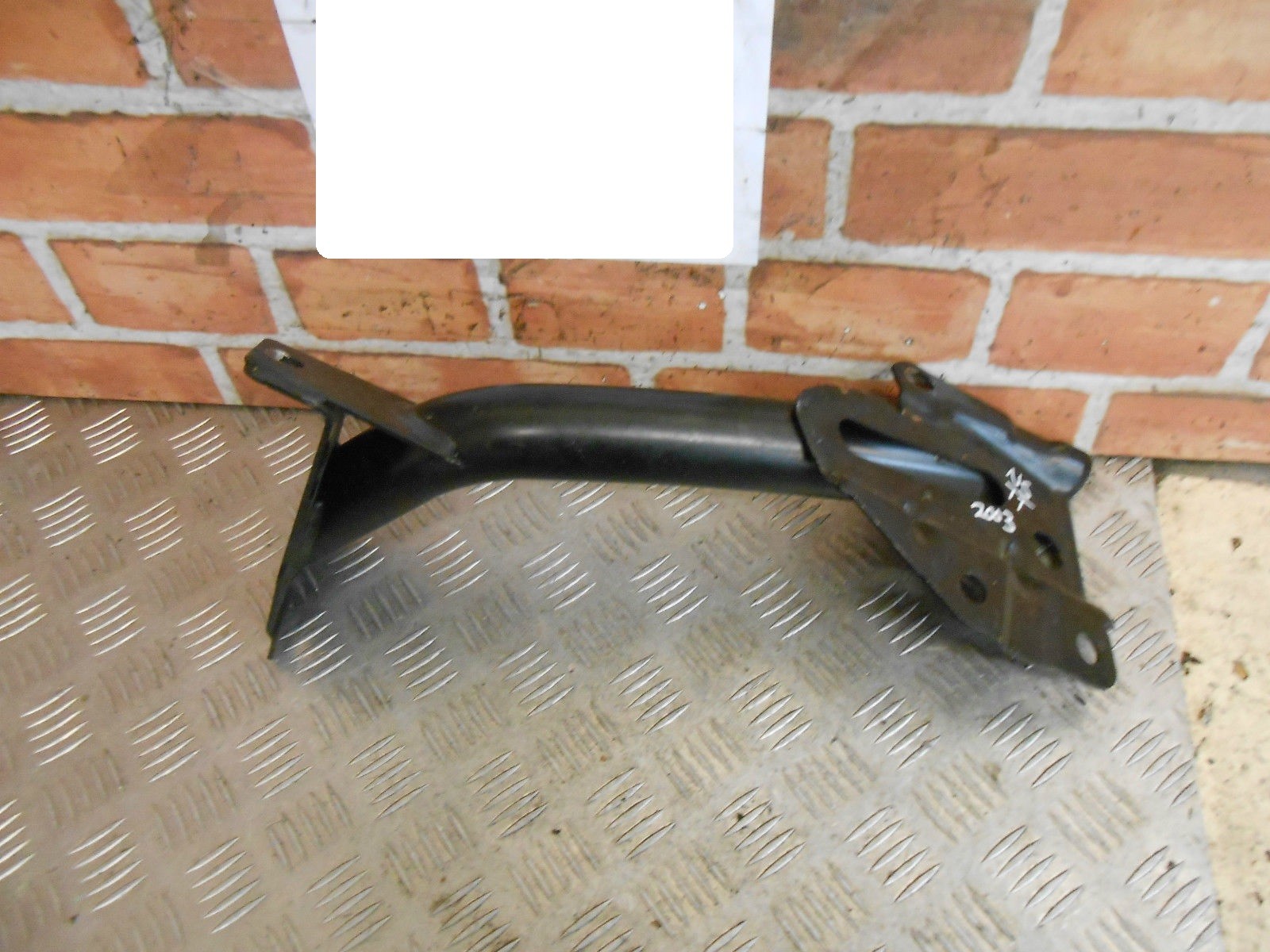 AUDI TT 8N 2003 NS PASSENGER B-PILLAR BRACE METAL TUBE BAR SUPPORT 8N8880265