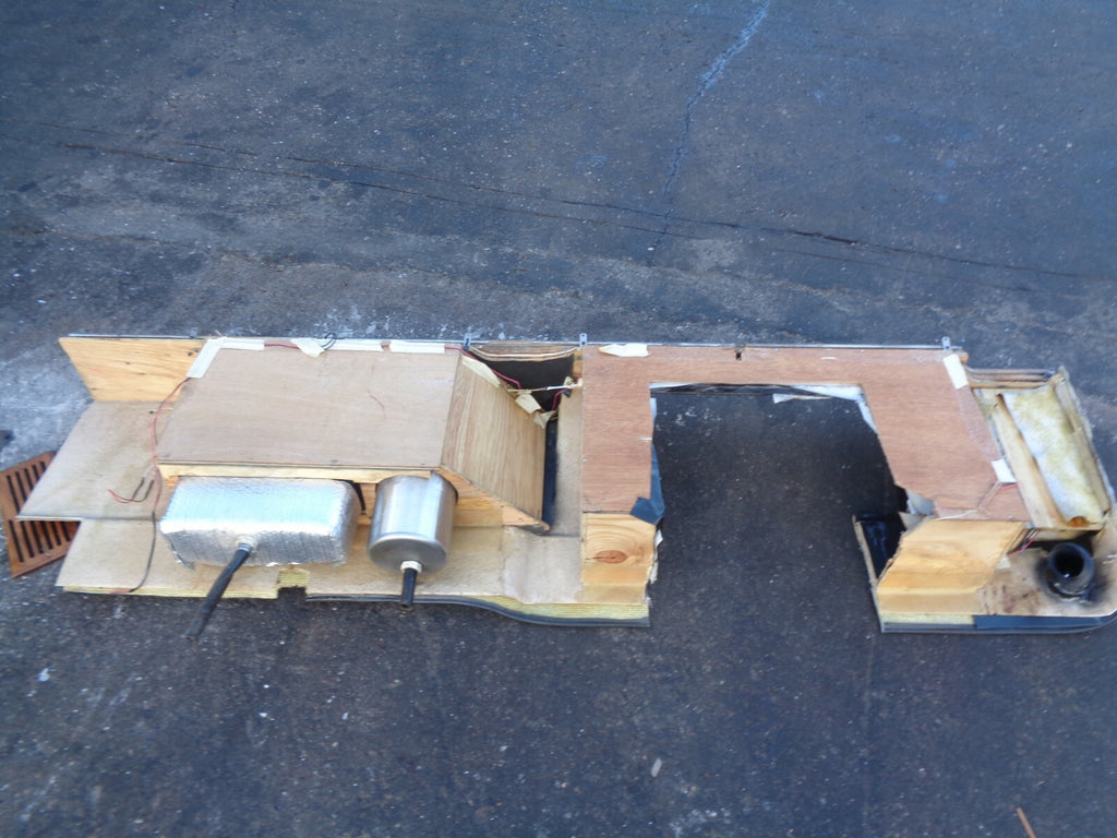 LINCOLN TOWN CAR LIMOUSINE RIGHT SIDE CONVIENCE SIDE COMPARTMENT