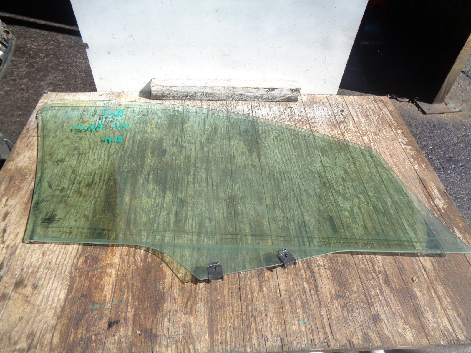 PEUGEOT 207 2010 3 DOOR NS PASSENGER SIDE DOOR WINDOW GLASS