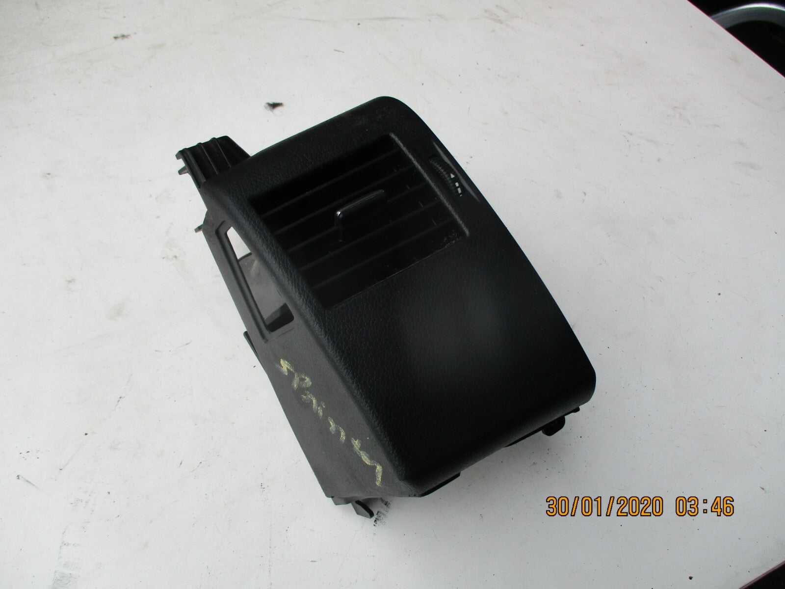 MERCEDES SPRINTER W906 2013 NS PASSENGER SIDE AIR VENT DASH TRIM A9068300654
