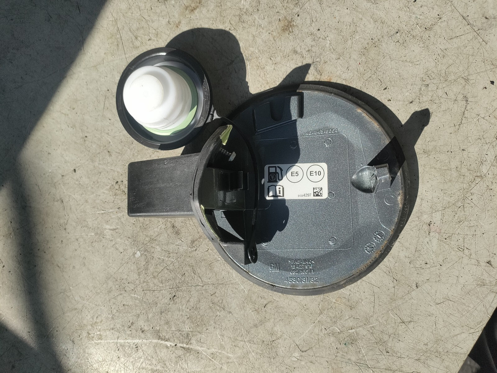 VAUXHALL CORSA E 2018 FUEL FILLER FLAP GREY