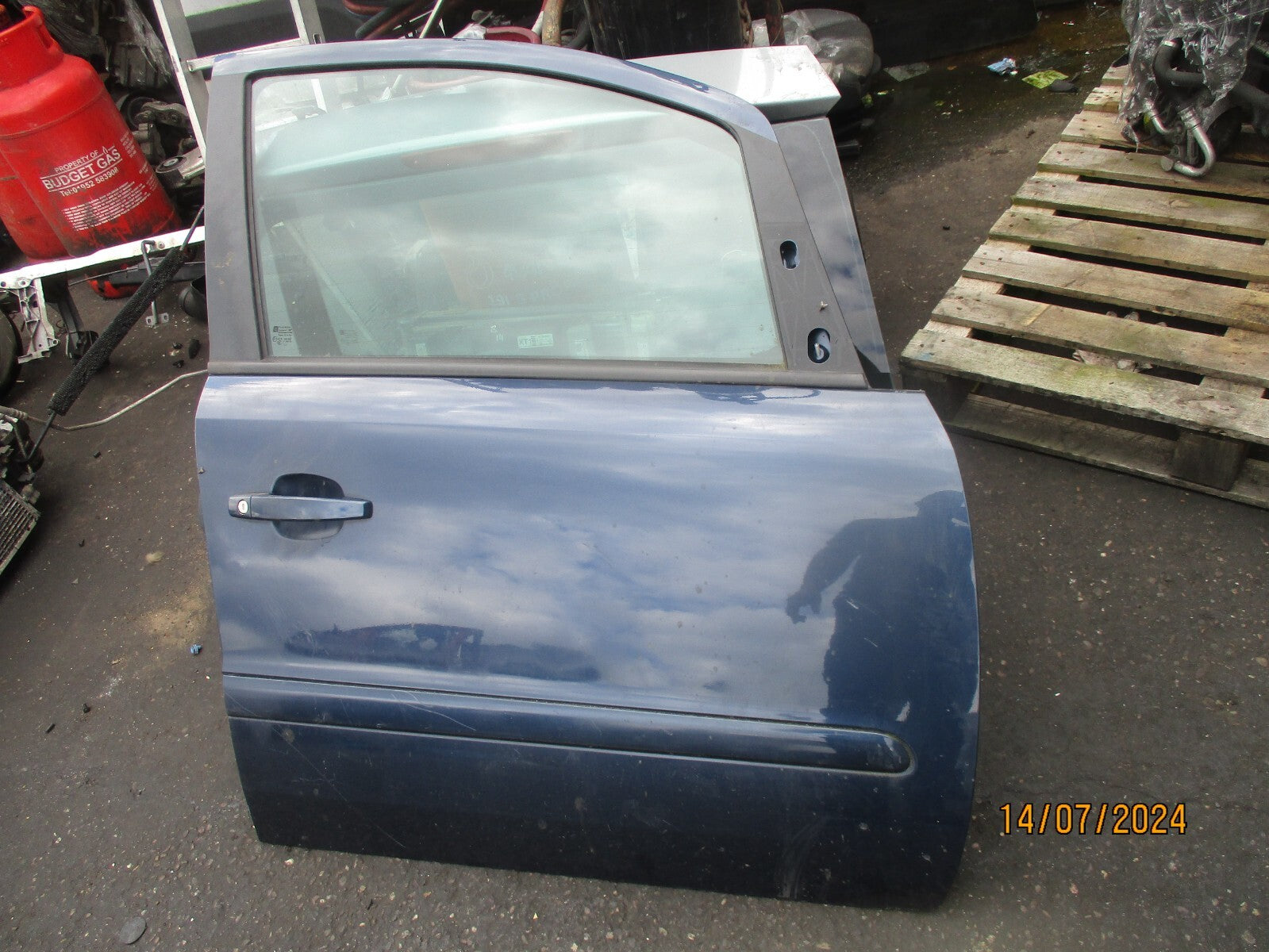 2011 VAUXHALL ZAFIRA B OSF DRIVER SIDE FRONT DOOR Z22A BLUE