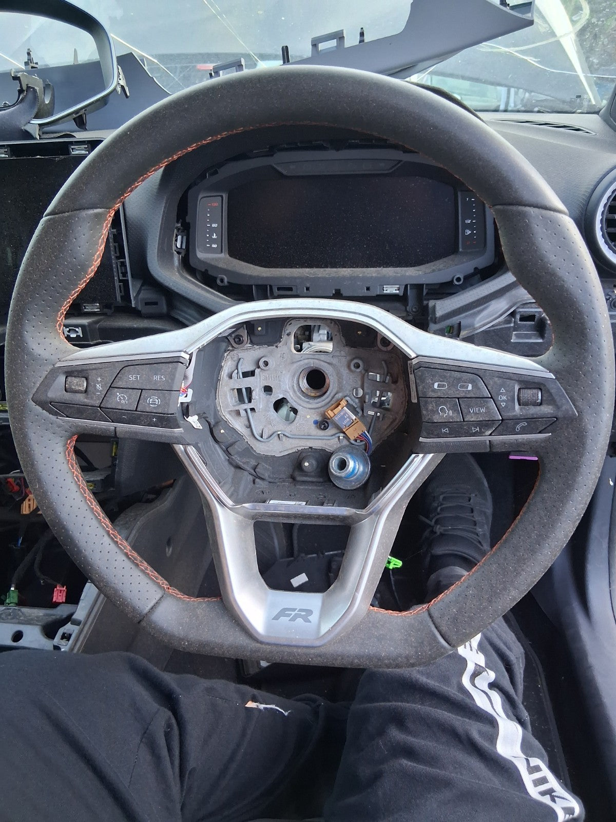 2023 SEAT IBIZA MK5 6F 18 MULTIFUNCTIONAL STEERING WHEEL