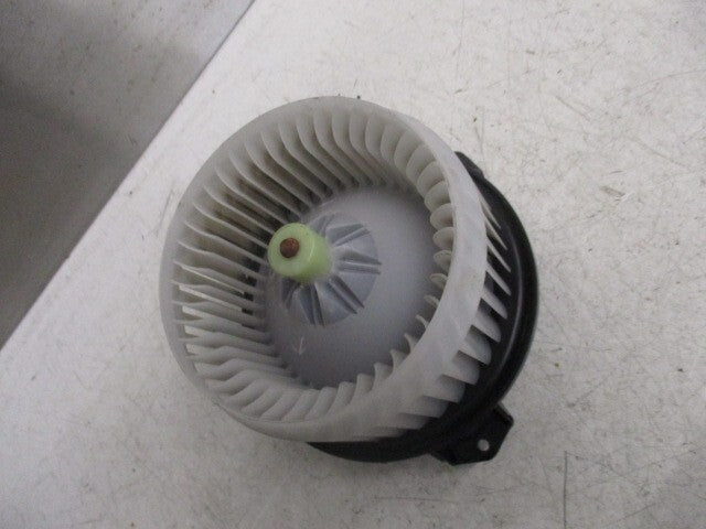 TOYOTA YARIS MK3 2016 HEATER BLOWER MOTOR FAN