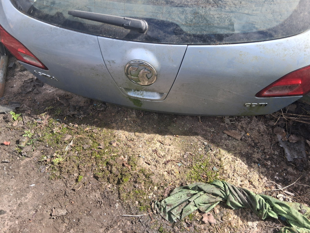 2013 VAUXHALL ASTRA J HATCHBACK REAR BARE TAILGATE BOOTLID GREY