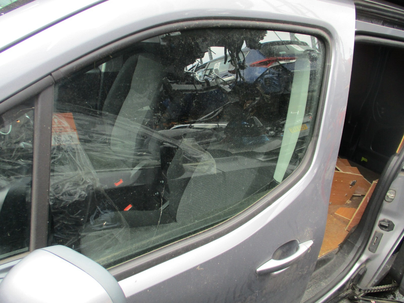 2019 VAUXHALL COMBO E MK4 NS PASSENGER SIDE FRONT WINDOW GLASS
