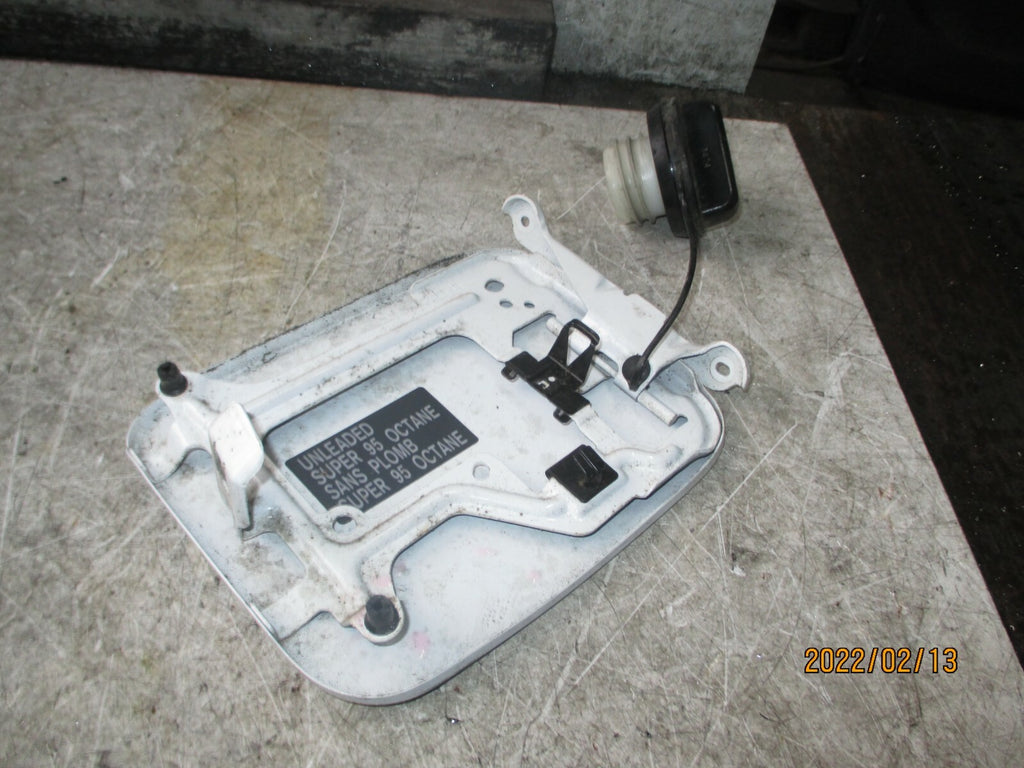 NISSAN MICRA K13 2014 FUEL FILLER FLAP WHITE