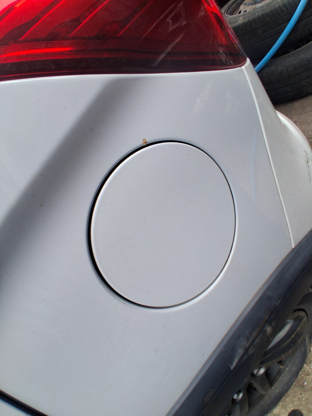 2018 FORD KA + PLUS MK3 HATCHBACK FUEL FILLER FLAP WHITE