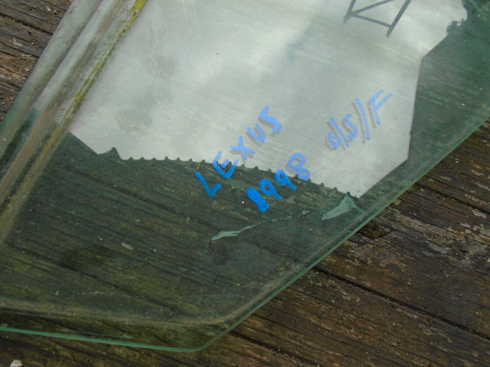 LEXUS GS300 1998 MK2 OSF DRIVER SIDE FRONT DOOR WINDOW GLASS