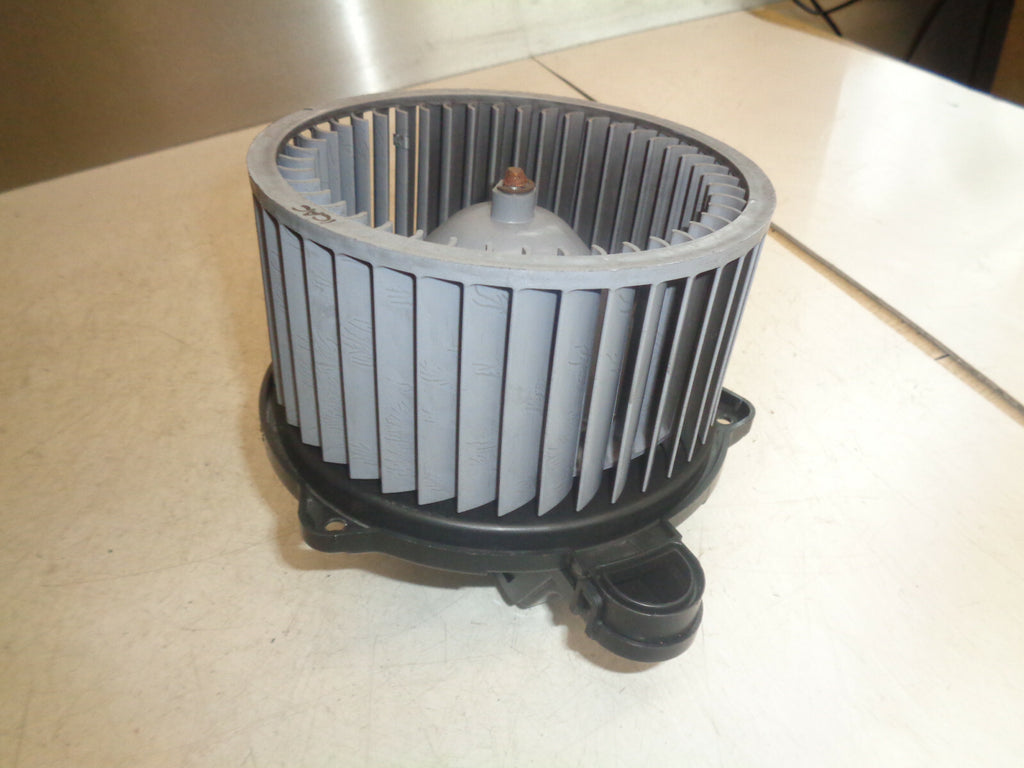 HYUNDAI I30 MK2 2013 1.6 DIESEL CRDI HEATER BLOWER MOTOR FAN F00S3B2476