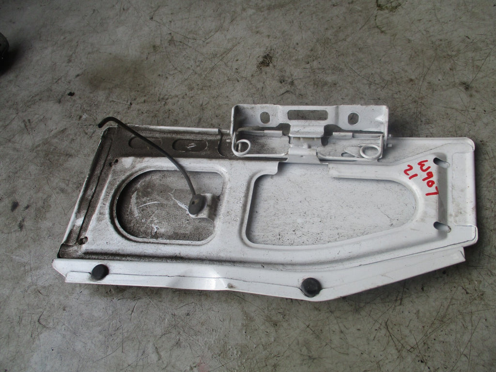 2021 MERCEDES BENZ SPRINTER W907  FUEL FILLER FLAP WHITE A9107500000