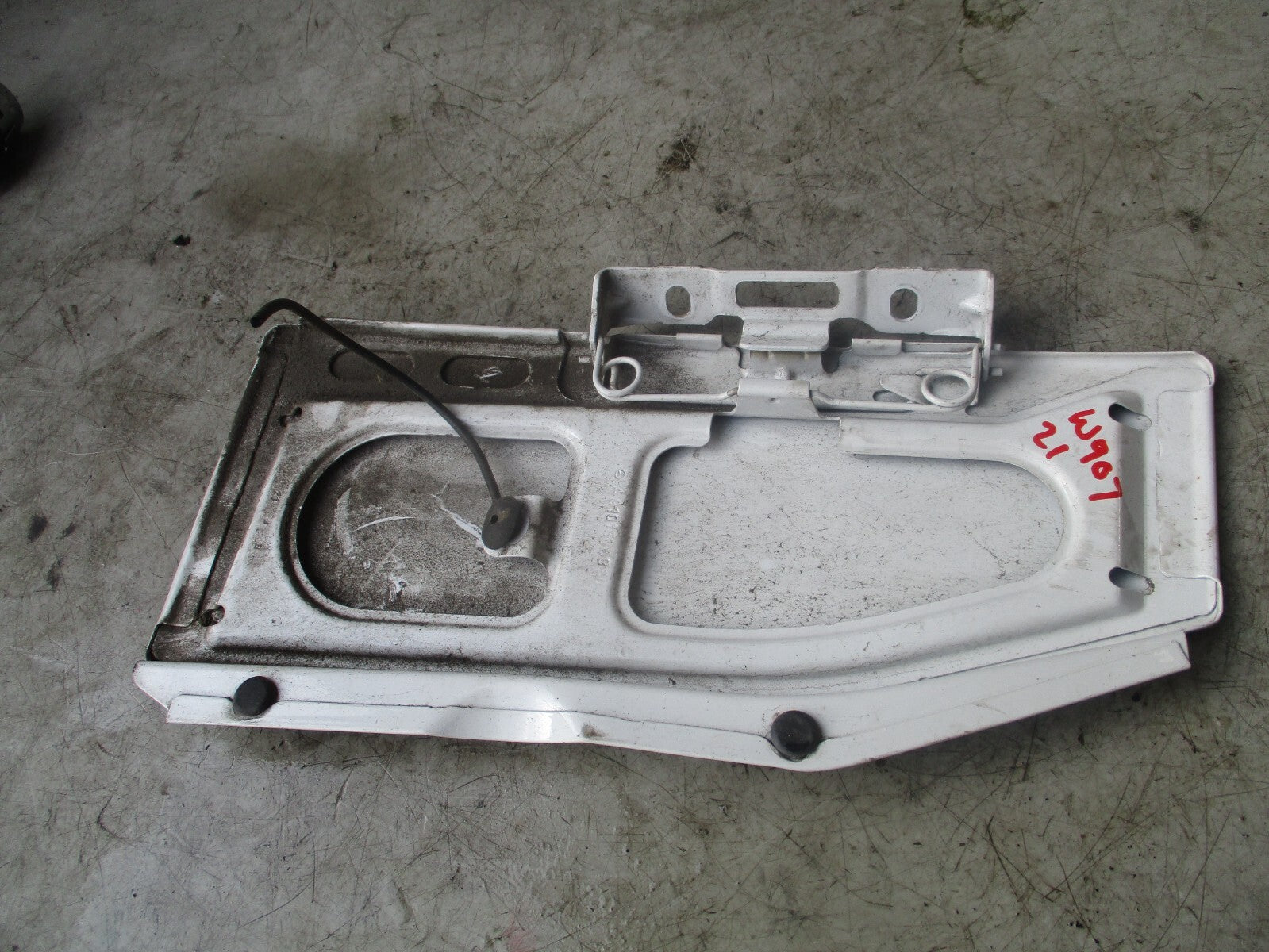 2021 MERCEDES BENZ SPRINTER W907  FUEL FILLER FLAP WHITE A9107500000