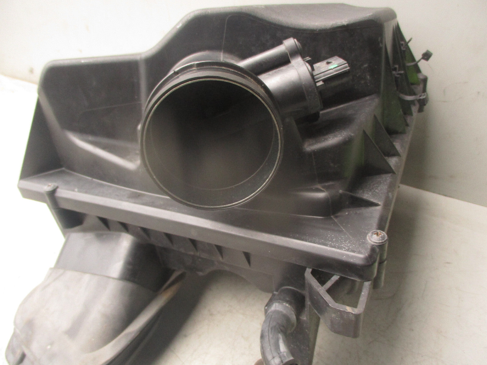 2017 VAUXHHALL ZAFIRA C AIR FILTER HOUSING BOX 13311896