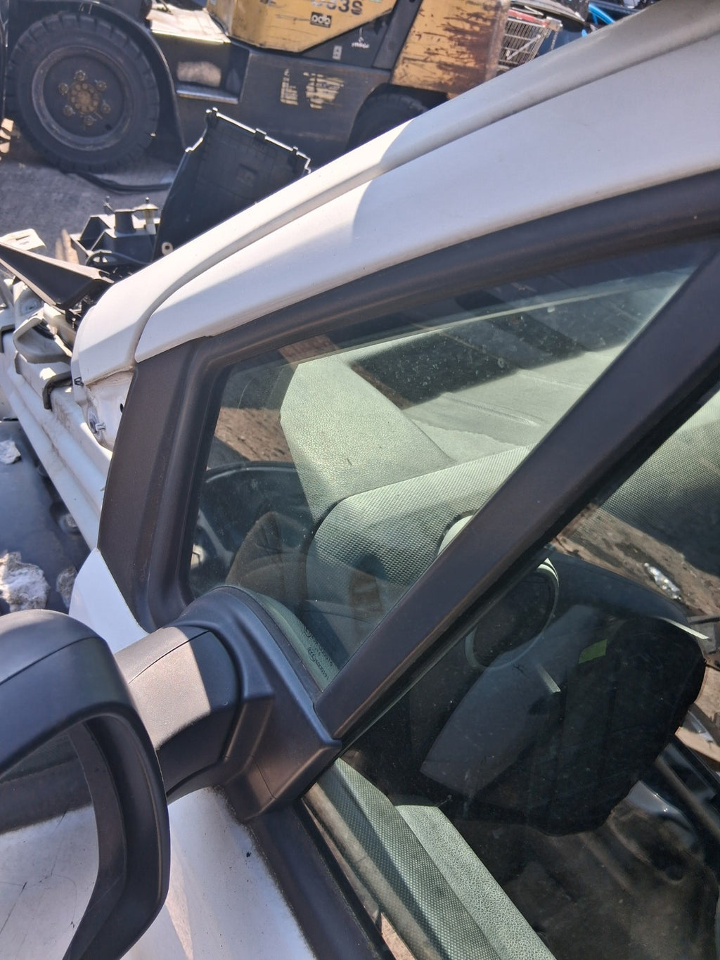 2015 PEUGEOT PARTNER MK2 NSF PASSENGER SIDE FRONT LEFT QUARTER WINDOW GLASS