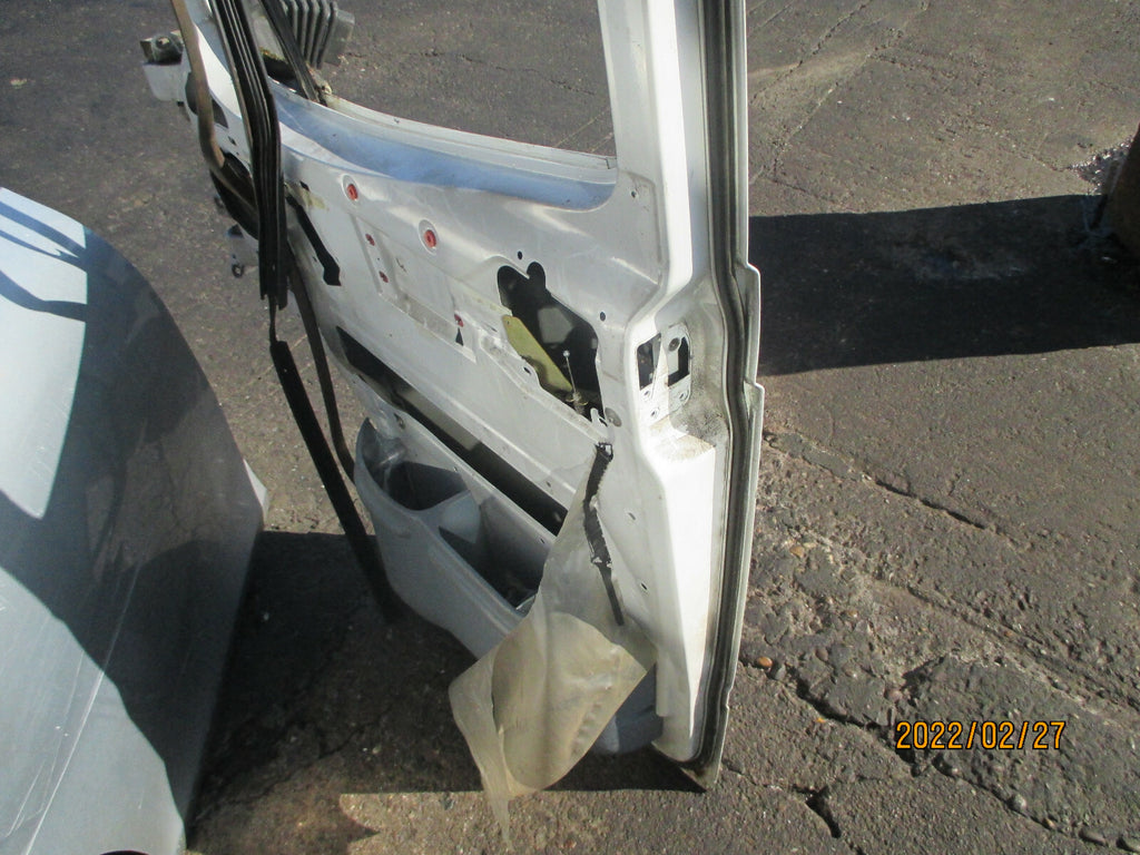 LDV CONVOY 400 VAN 2000 OSF DRIVER SIDE FRONT BARE DOOR WHITE