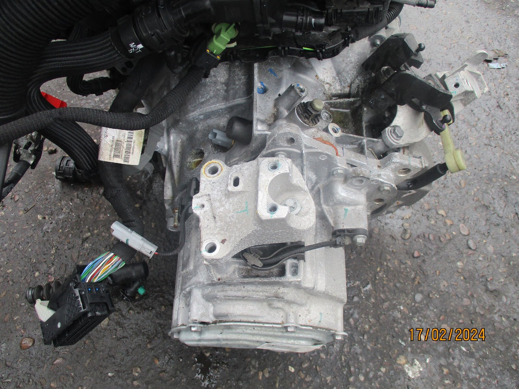 CITROEN C4 MK3 2022 1.2 PETROL 6 SPEED MANUAL GEARBOX 20XJ03